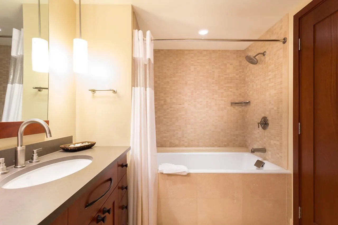 Spacious Fourth Floor Villa With Pool View - Ocean Tower At Ko Olina Beach Villas Resort Kapolei